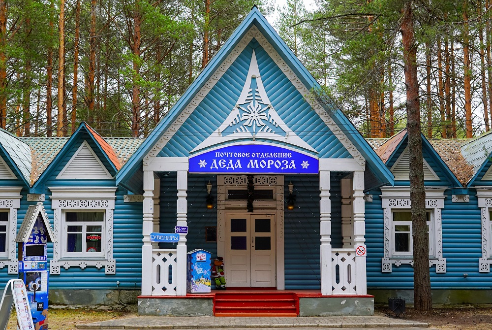 Письмо настоящему Деду Морозу: куда отправить и реально ли получить ответ?